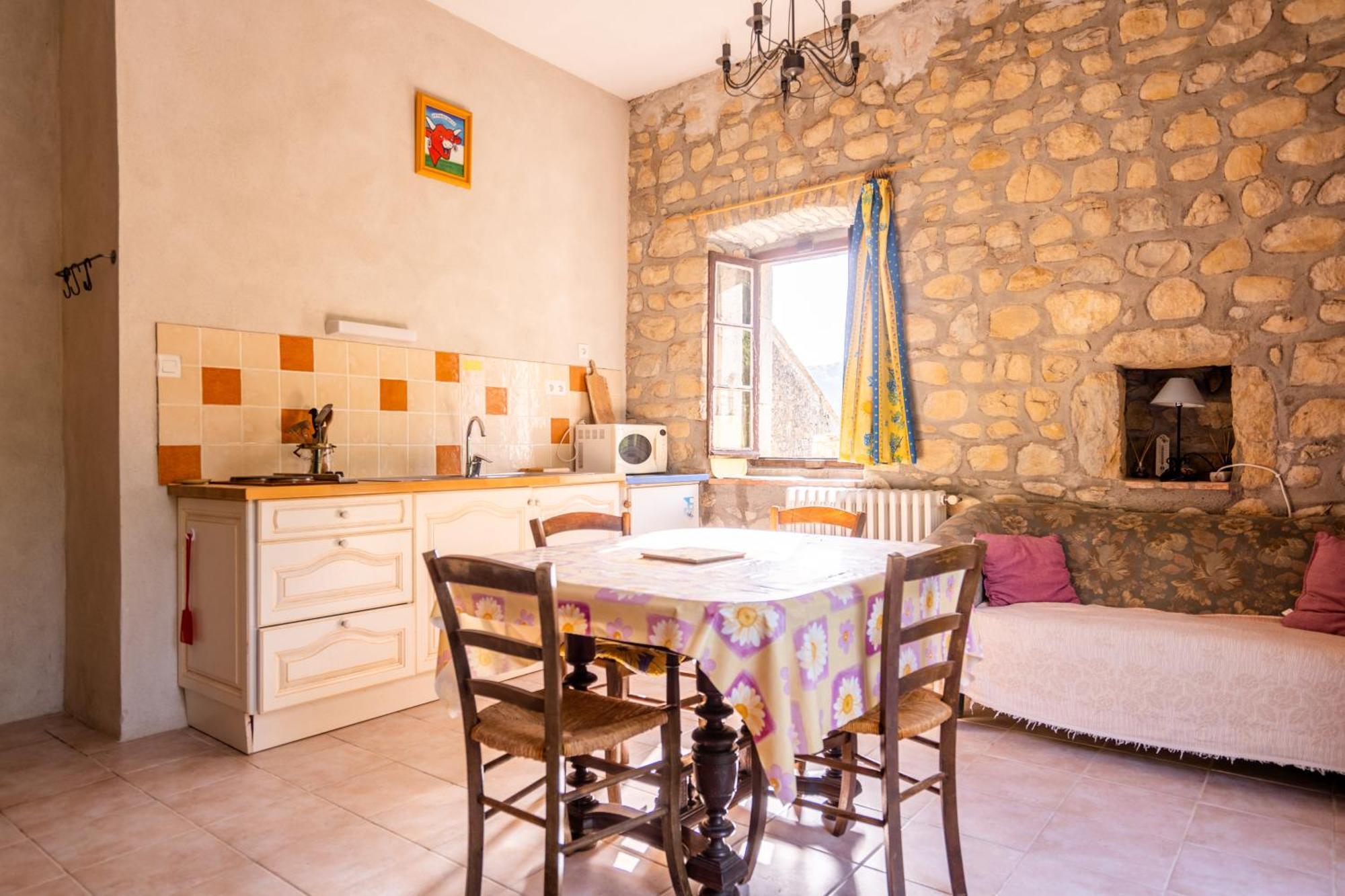 Saint-Maurice-dʼIbie Gites Du Domaine De Serre Long מראה חיצוני תמונה