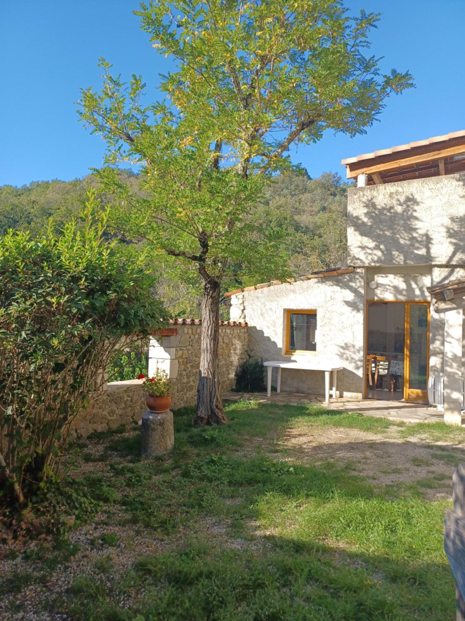 Saint-Maurice-dʼIbie Gites Du Domaine De Serre Long מראה חיצוני תמונה