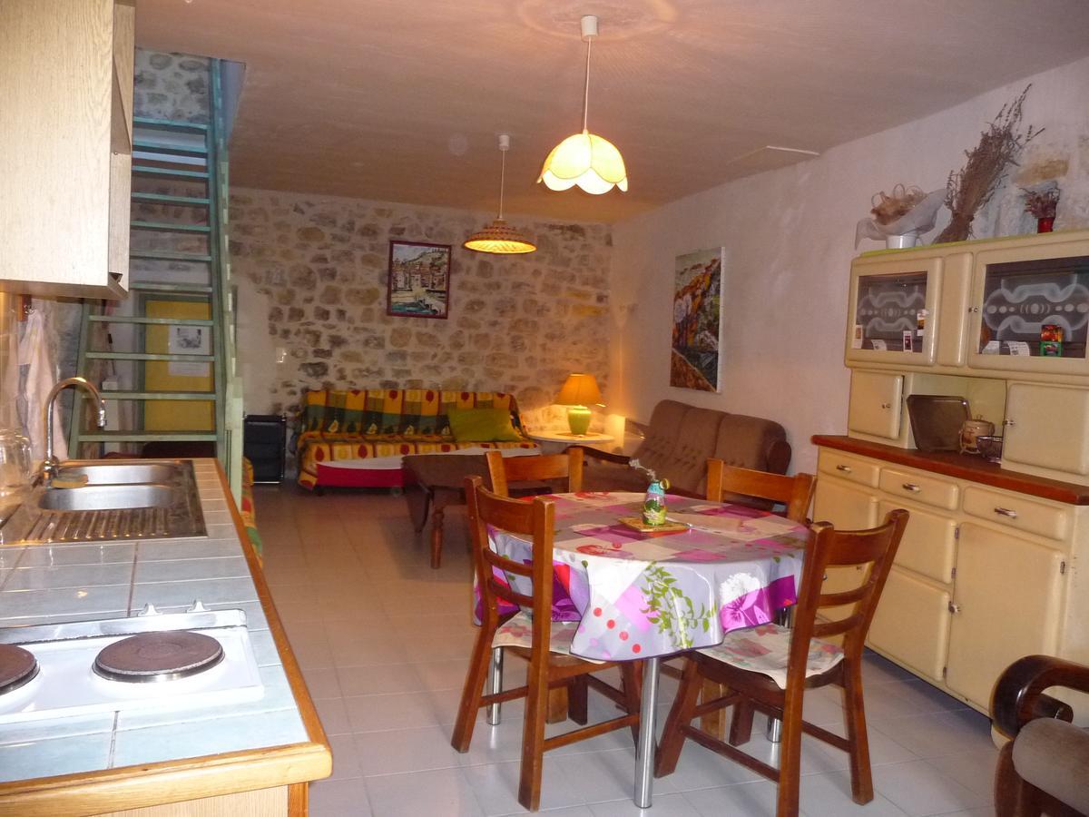 Saint-Maurice-dʼIbie Gites Du Domaine De Serre Long מראה חיצוני תמונה